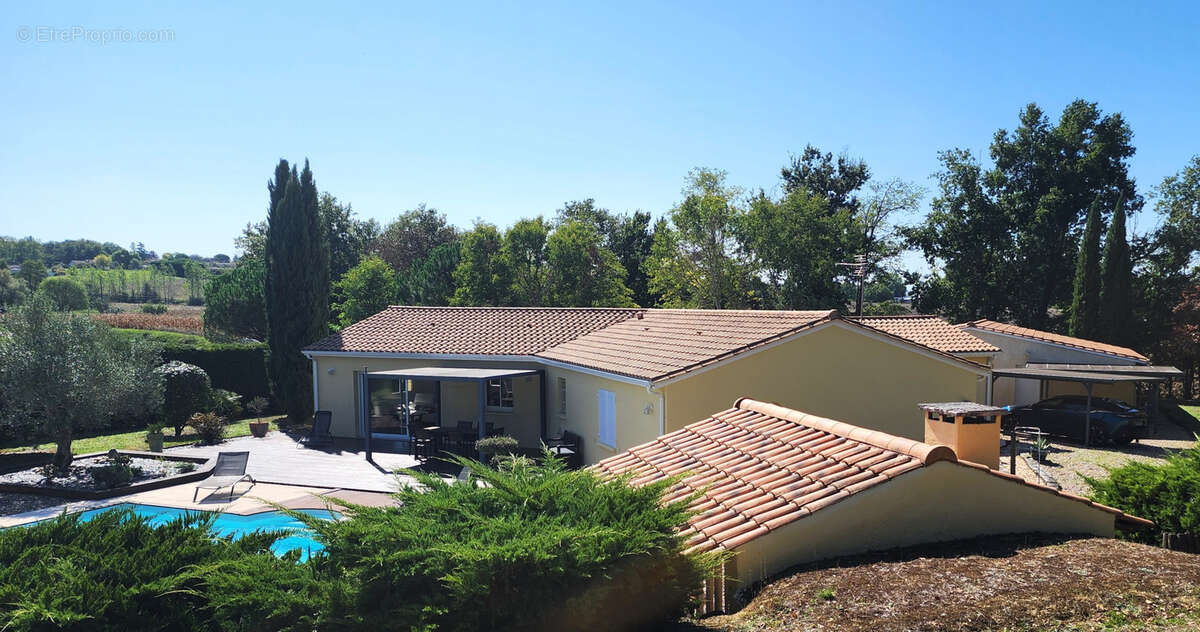 Maison à BIRAC-SUR-TREC