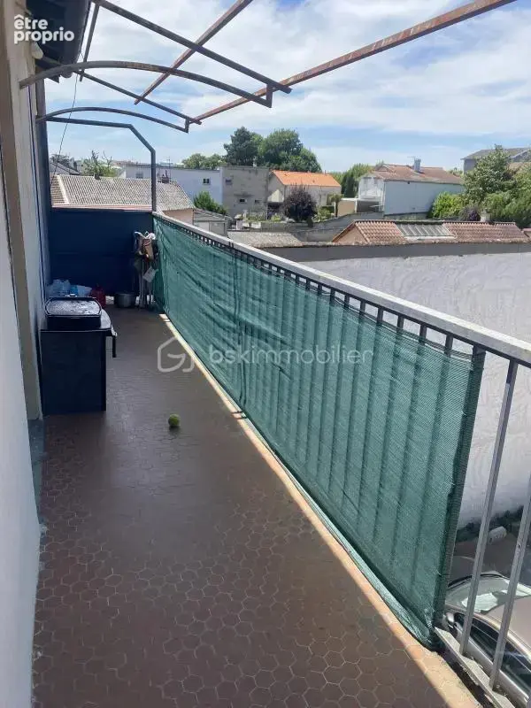 Investisseur: t2 avec balcon , parking loue au cœur du bourg dans petite copropriété - photo 5