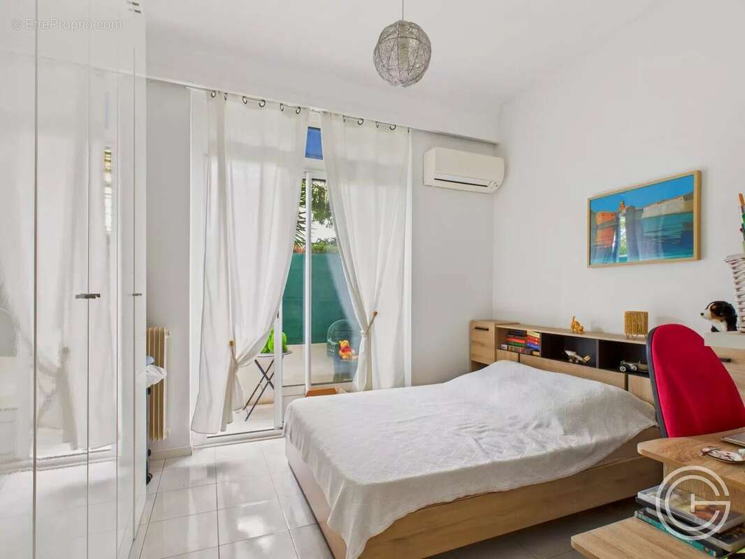 Appartement RDC - 3 pièces 65m² - Terrasse Parking Cave - Av de la Lanterne - NICE - photo 7