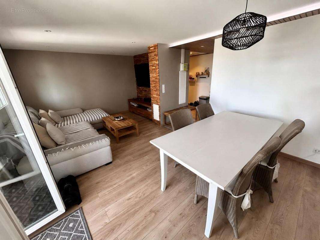 Appartement à FREJUS
