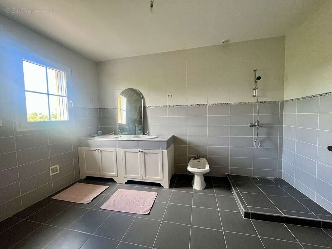Villa 6 pièces - Vidauban - photo 12