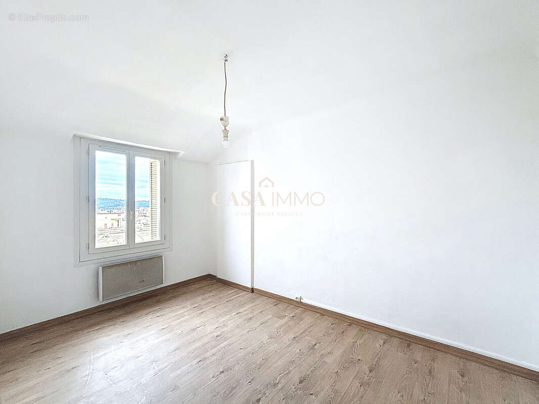 Appartement à HYERES