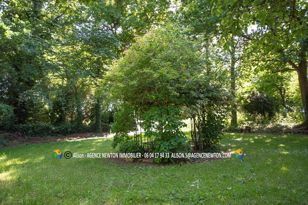 Maison à MINIAC-MORVAN