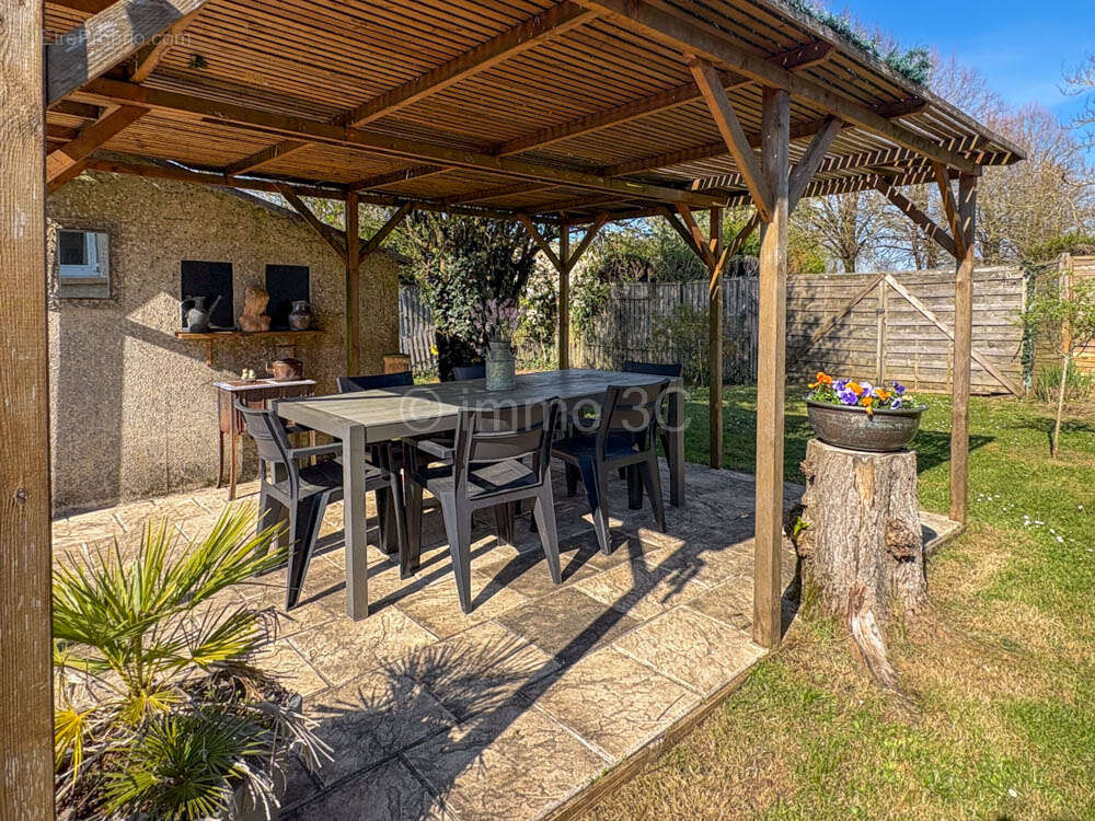 Maison à SAUZE-VAUSSAIS