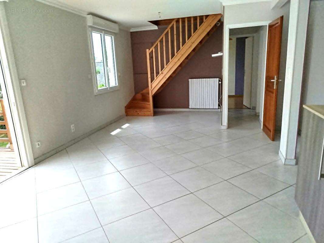 Maison de bourg avec 2 chambres et beau jardin - photo 3