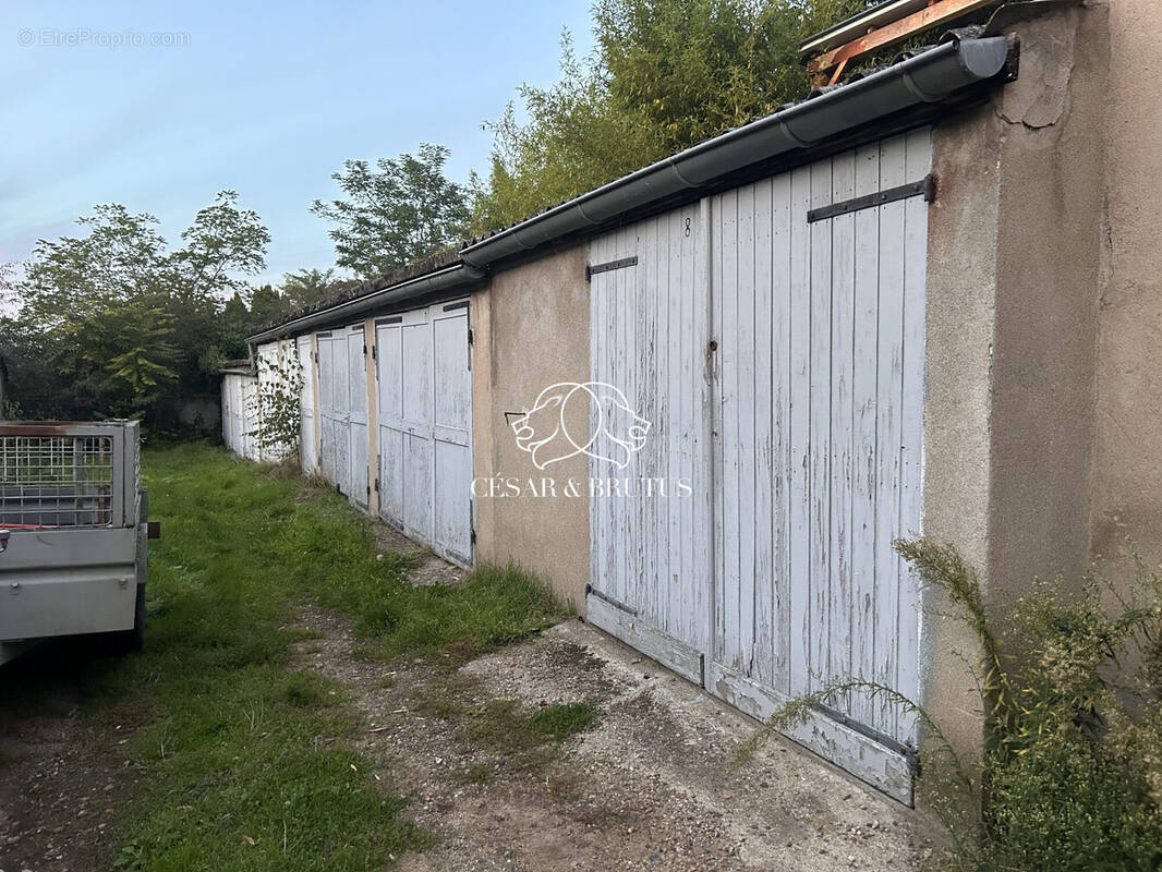 Parking à ROANNE