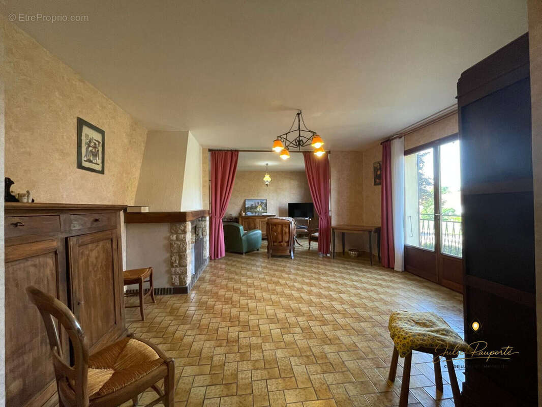 Maison à CHARNY