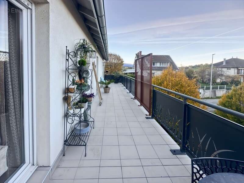 Appartement à SEYSSEL