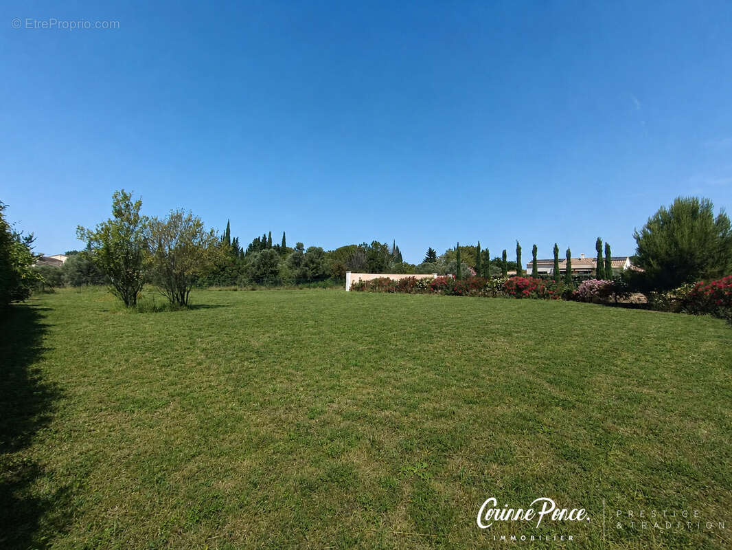 Terrain constructible de 1180m2 a viabiliser corinne ponce - photo 4