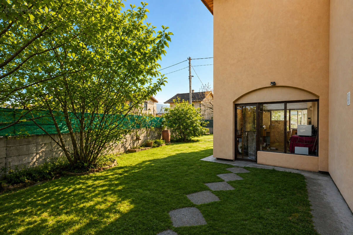 Maison à CHARVIEU-CHAVAGNEUX