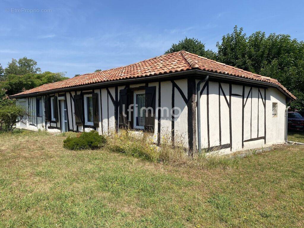 Maison 3 pièces 75 m² · à Sabres · 75 m² · 77 000 €