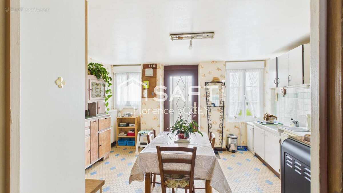 Photo 9 - Maison à BUSSIERE-POITEVINE