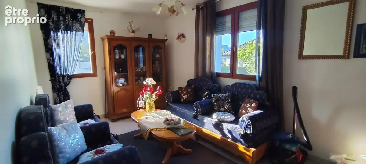 Maison de 195 m2 avec 5 chambres + combles carrelées + sous-sol complet - photo 8