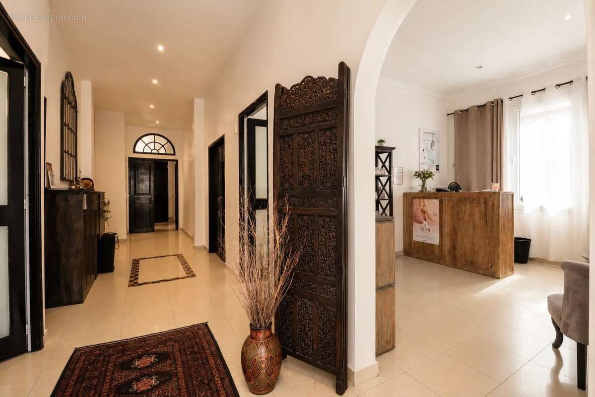 Appartement 241 m² à Maurepas  - photo 3