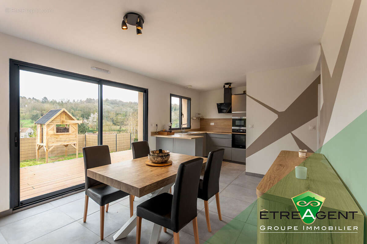 Maison à OINVILLE-SUR-MONTCIENT