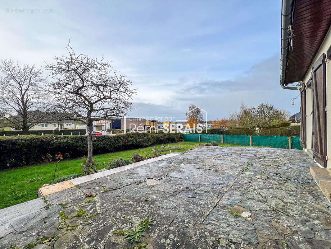 Maison à CONDE-SUR-NOIREAU