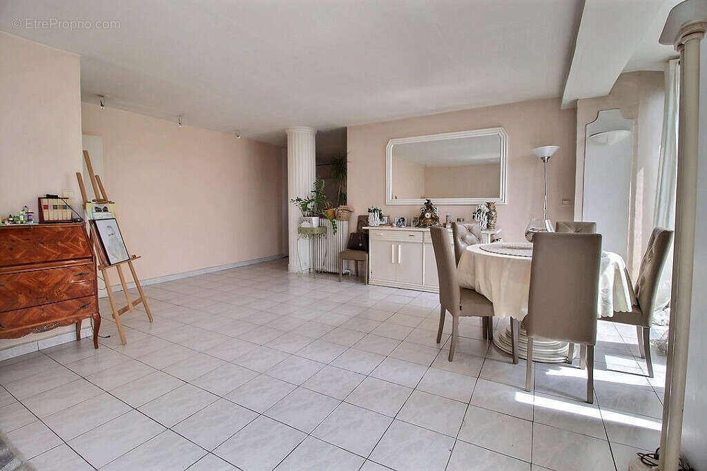 Appartement à MARSEILLE-8E