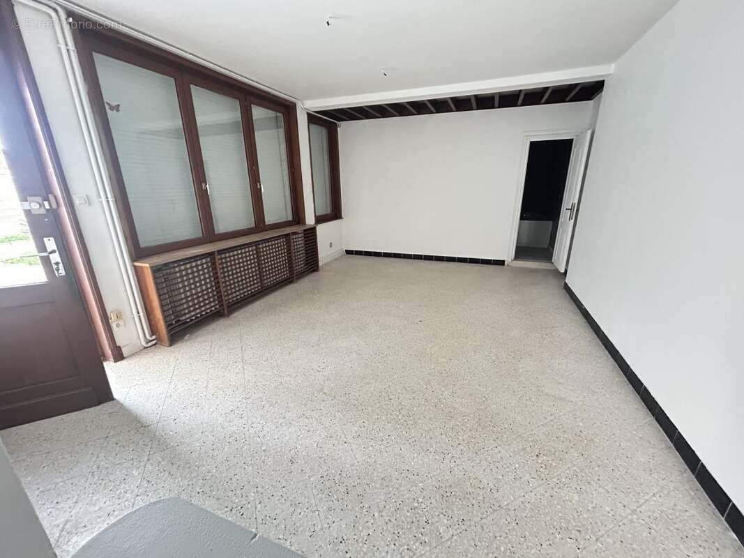 Maison à WALINCOURT-SELVIGNY