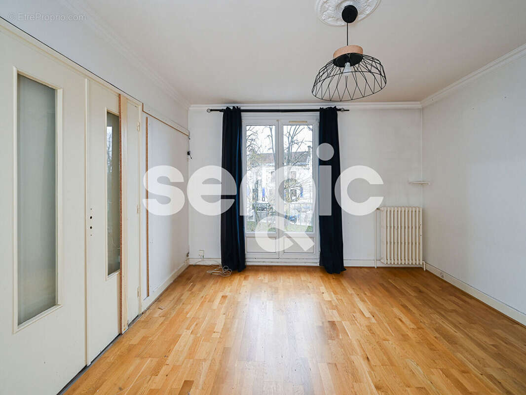 Appartement à ATHIS-MONS