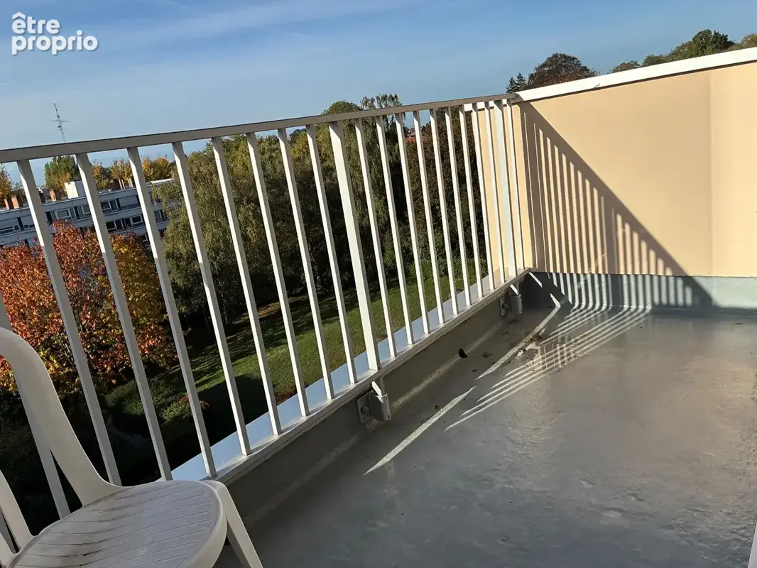 T3 75m² lumineux  avec cave et 2 parkings sous-sol - photo 4