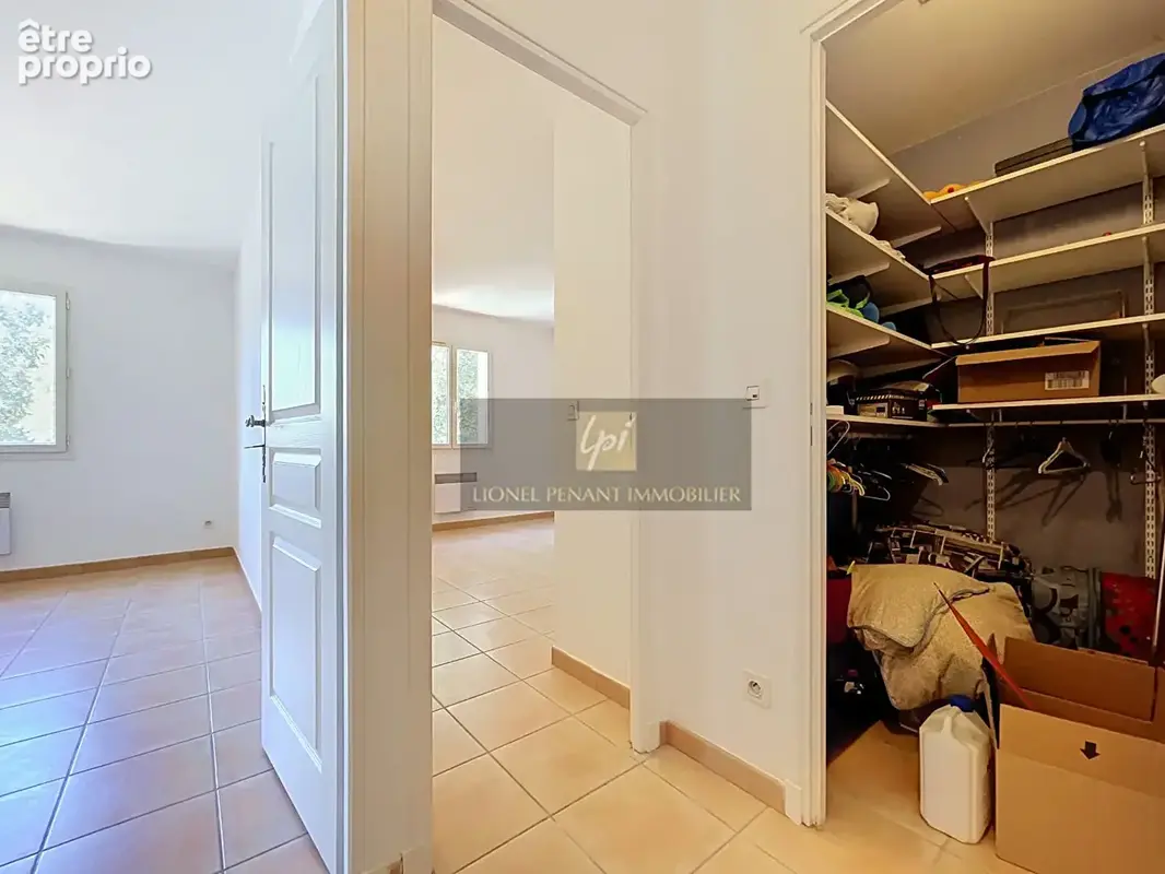 Mazan villa t7 160m² environ avec piscine garage terrasses sur un terrain de 3650m² - photo 11