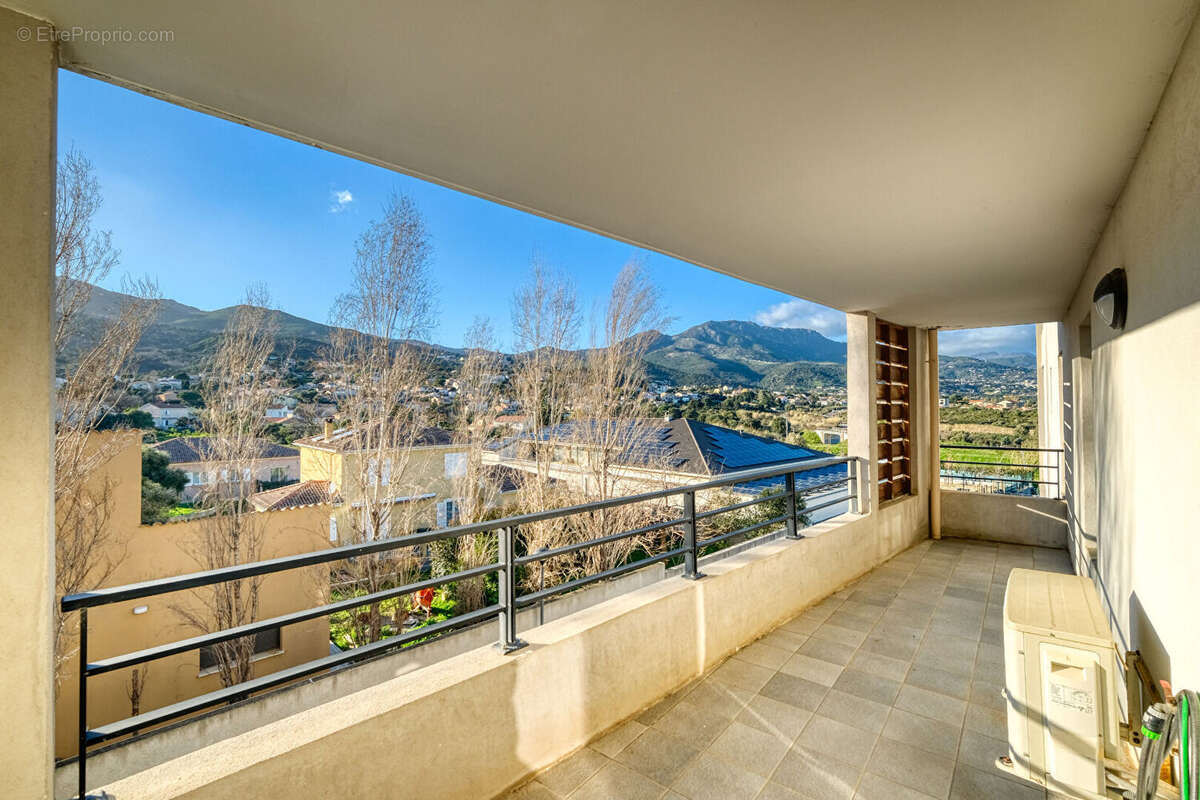 Appartement à FURIANI