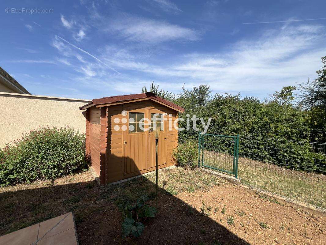 Maison 80 m² à Buxerolles  - photo 16