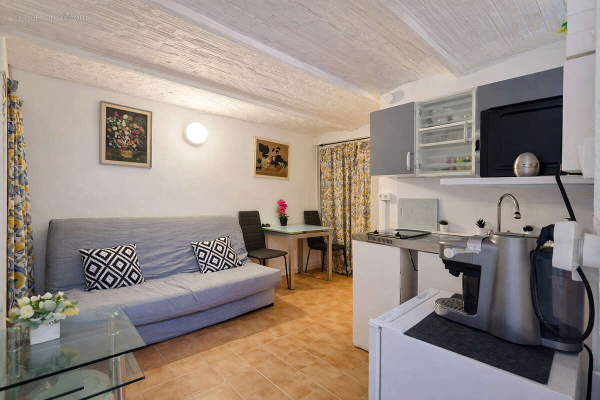 Appartement à LE CANNET