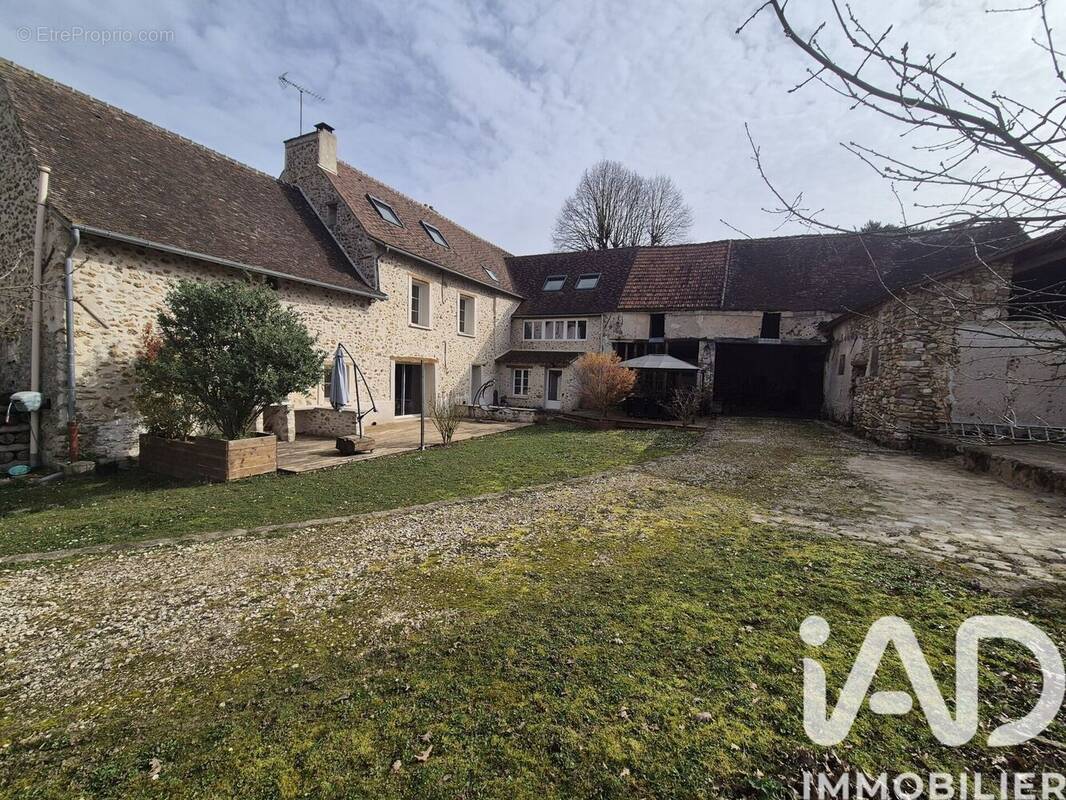 Photo 1 - Maison à LA FERTE-SOUS-JOUARRE