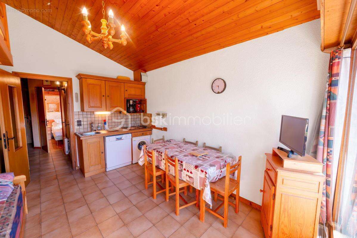 Appartement à CREST-VOLAND