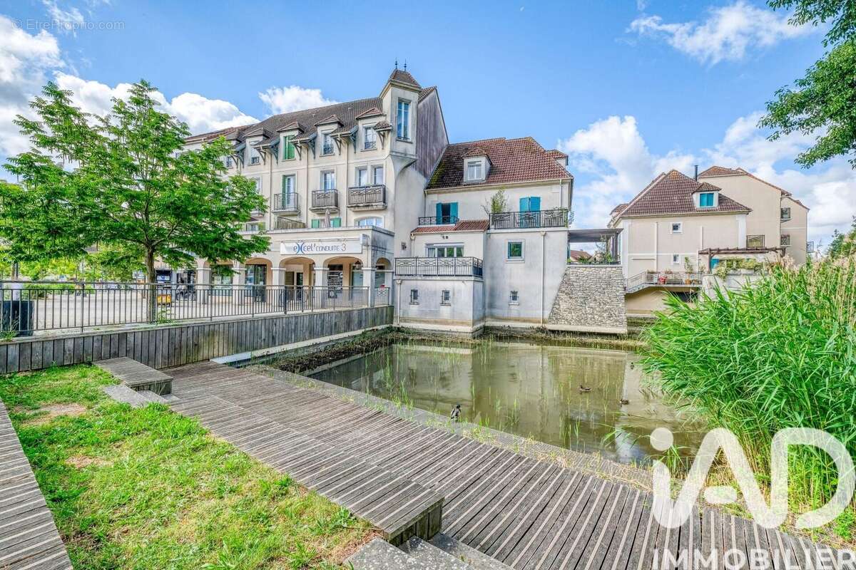 Photo 6 - Appartement à BAILLY-ROMAINVILLIERS