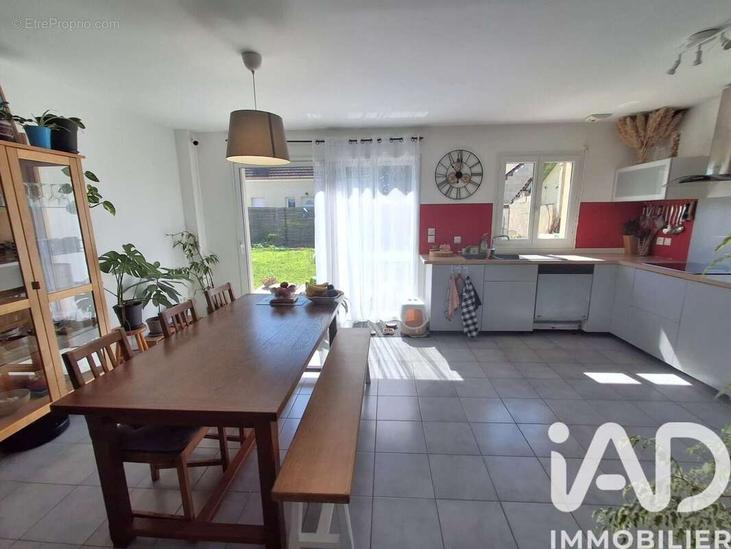 Maison 100 m² à Orvilliers  - photo 4