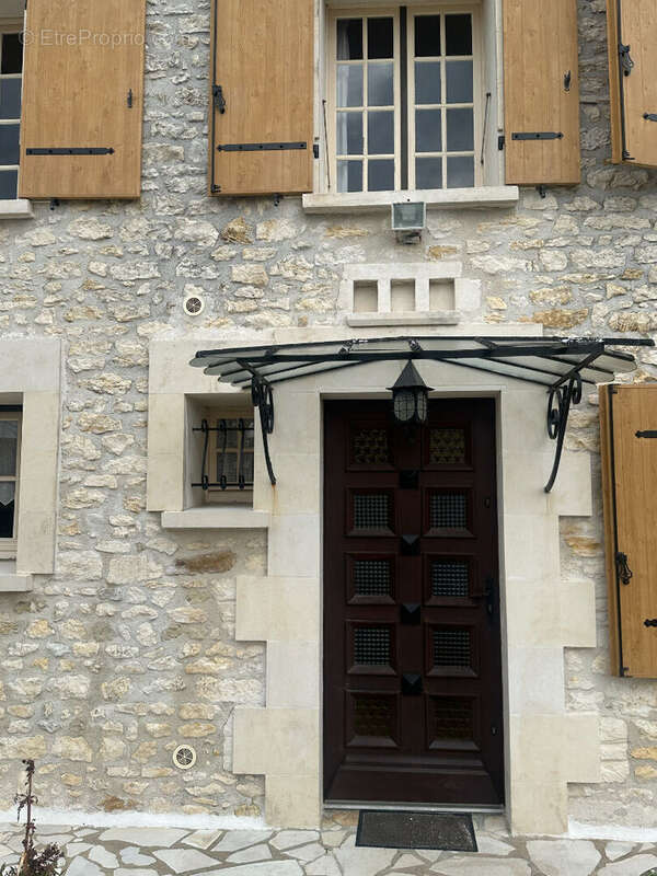 Maison à COZES