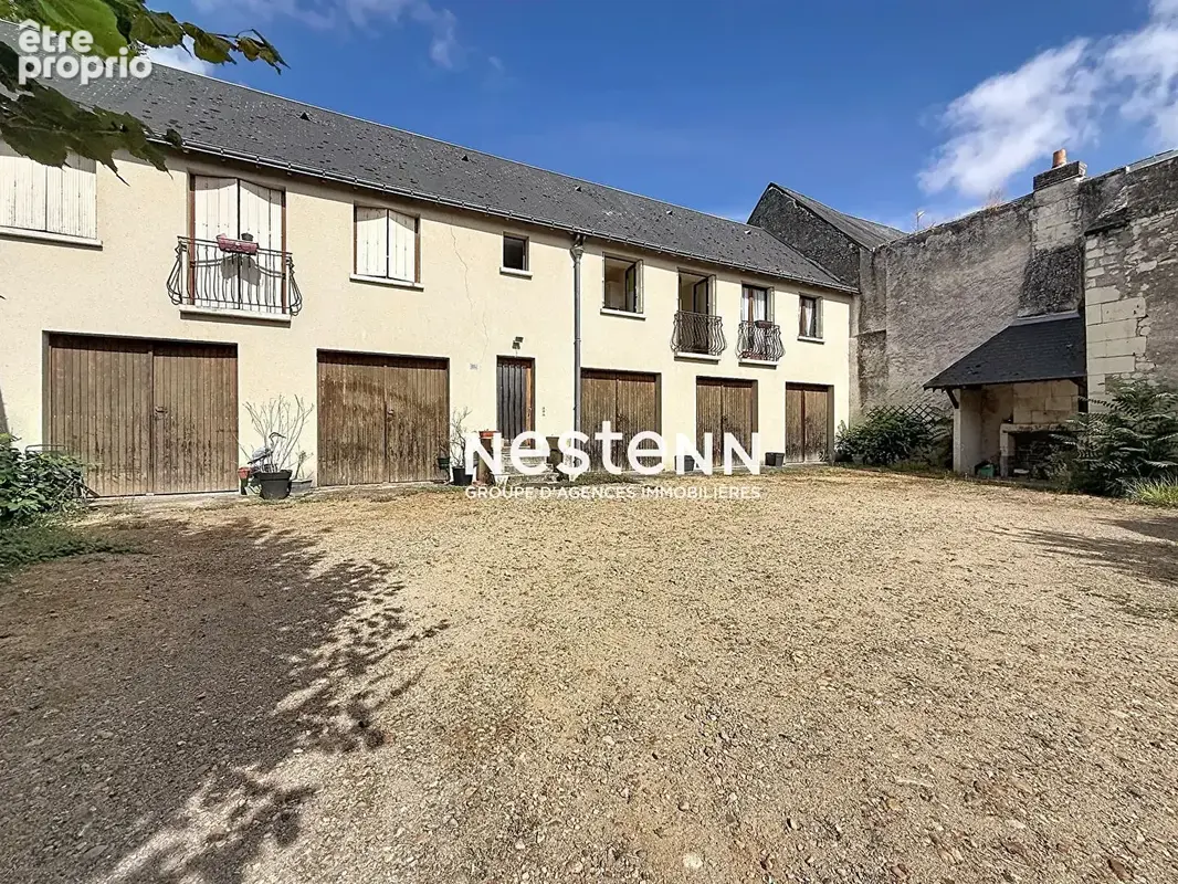 Sainte-Maure-de-Touraine : Ensemble immobilier à fort potentiel - Spécial investisseurs & marchands de biens - photo 2