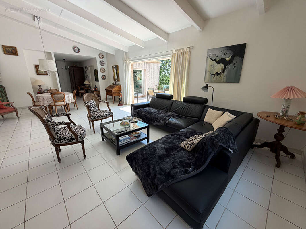 LA GAUDE VILLAGE - Maison individuelle 5 Pièces avec PISCINE - photo 5