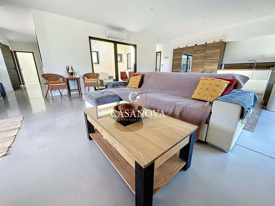 Maison à CLERMONT-L&#039;HERAULT