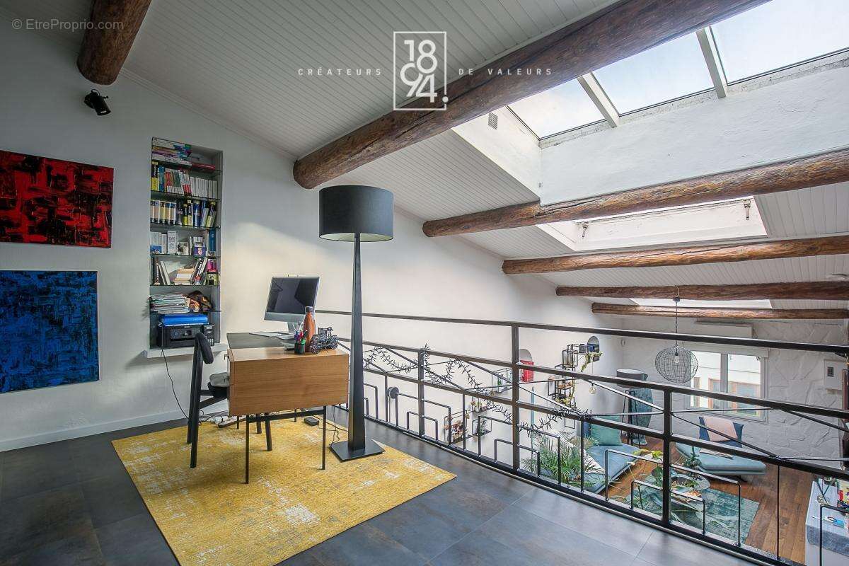 Appartement à MARSEILLE-7E