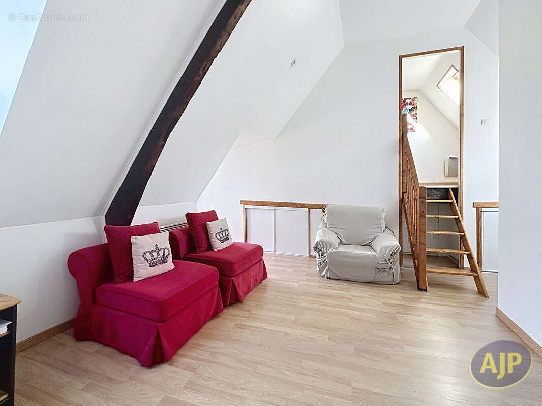 Maison à SAINT-AUBIN-DES-CHATEAUX