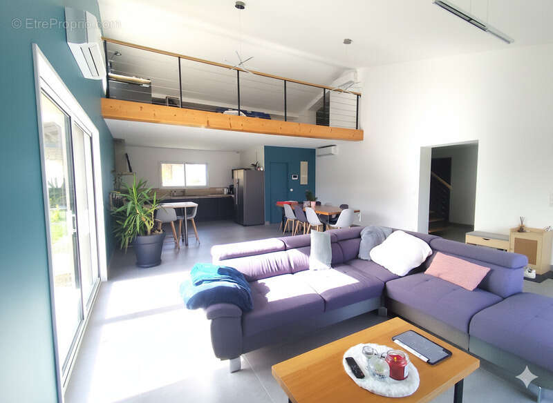 Maison à SAINT-CIERS-CHAMPAGNE