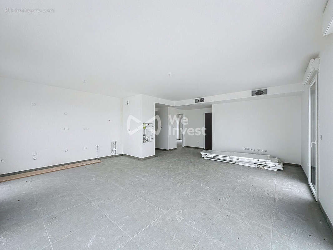 Appartement à LATTES