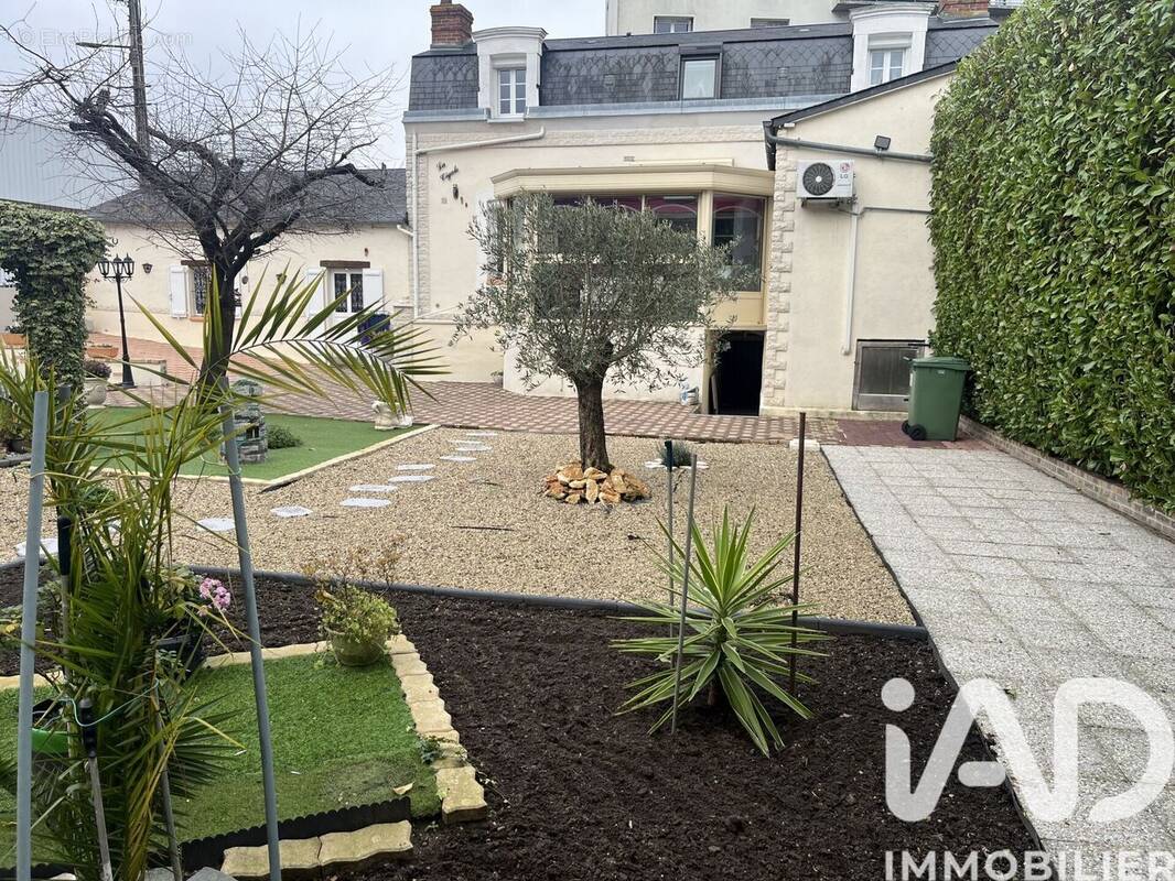 Photo 1 - Maison à TOURS
