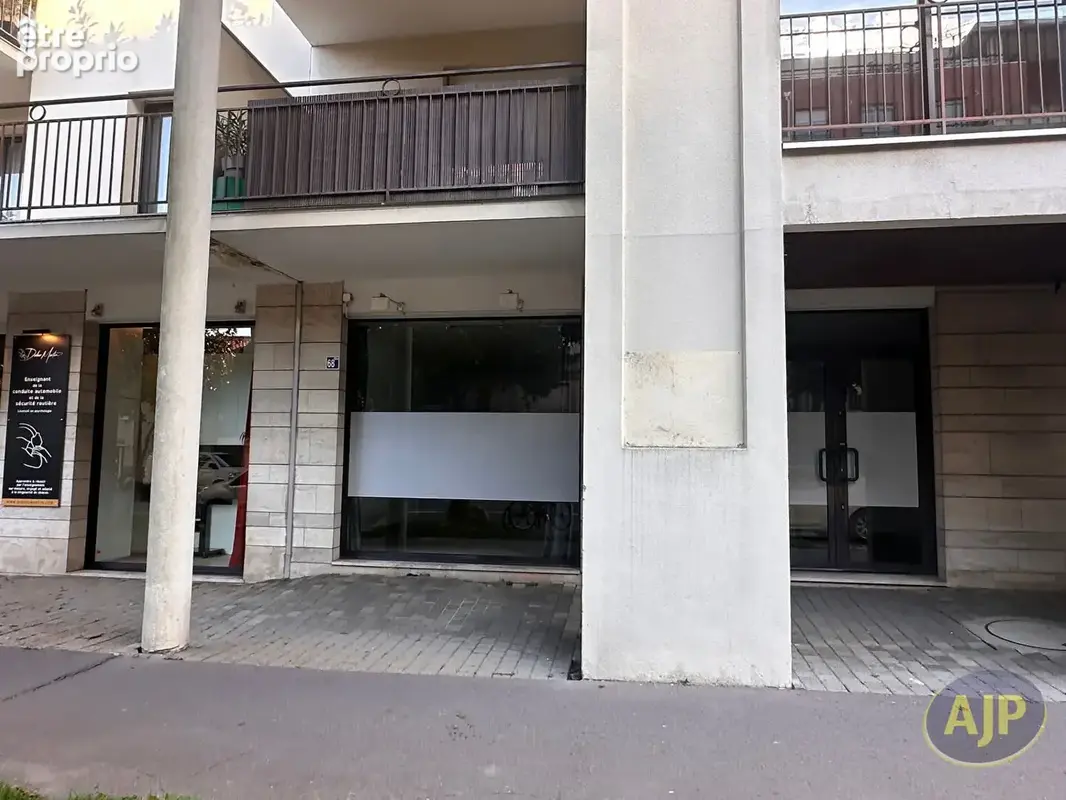 Local commercial Nantes 50 m2 - photo 10