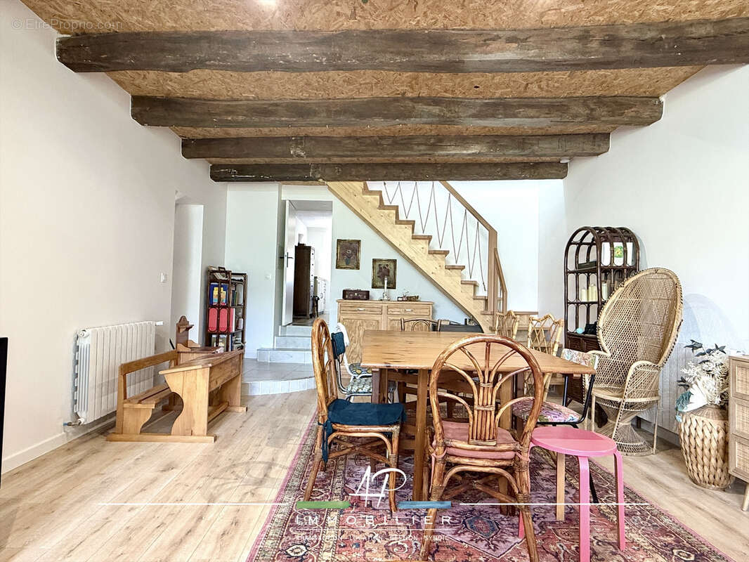 Maison à MIREBEAU-SUR-BEZE