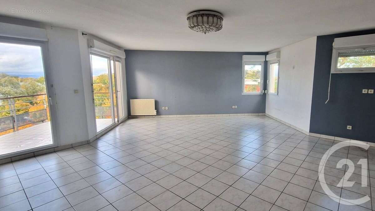 Appartement à JASSANS-RIOTTIER