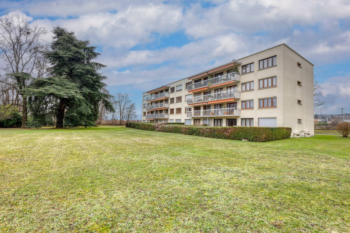 Appartement à MOIRANS