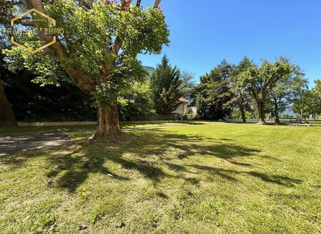 Appartement à FONTAINE