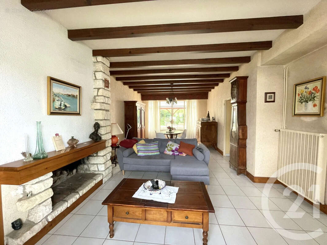 Maison 154 m² à Royan  - photo 2