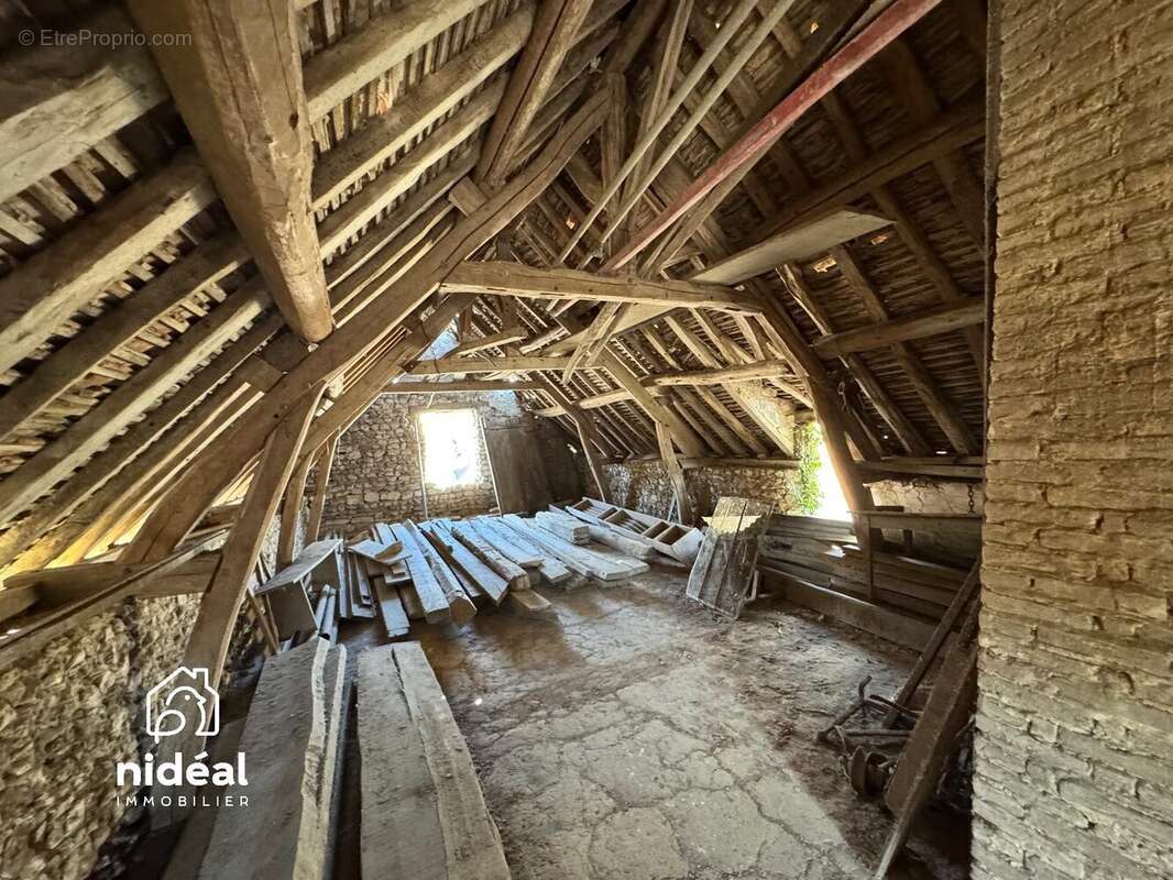 Maison à JOUY-SUR-EURE