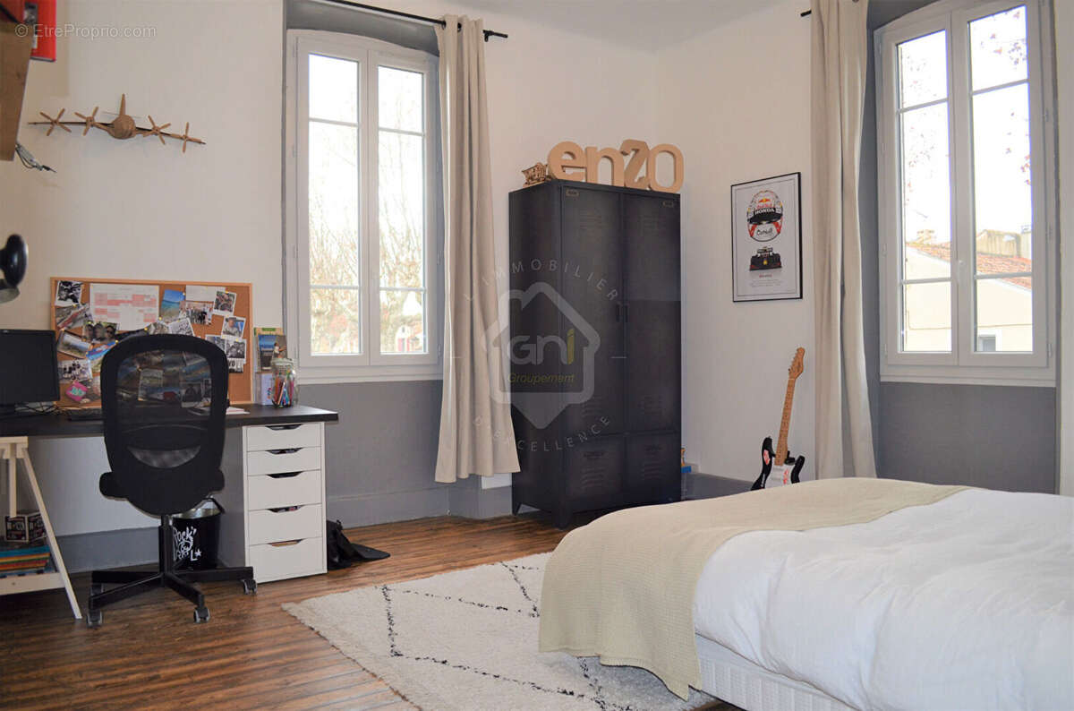 SARRIANS Villa avec piscine sur 1106 m² de terrain - photo 11