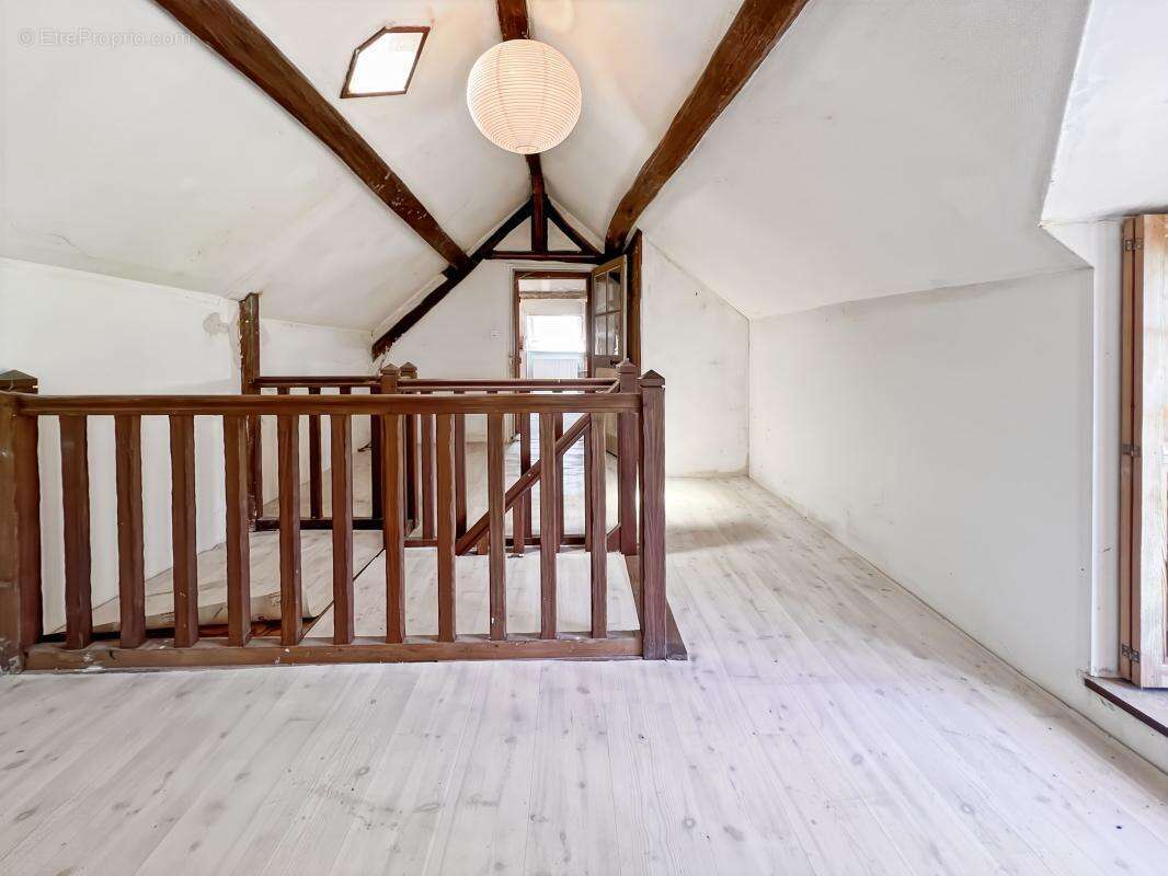  Propriété de caractère sur un parc arboré et boisé de 8000 m²  - photo 10